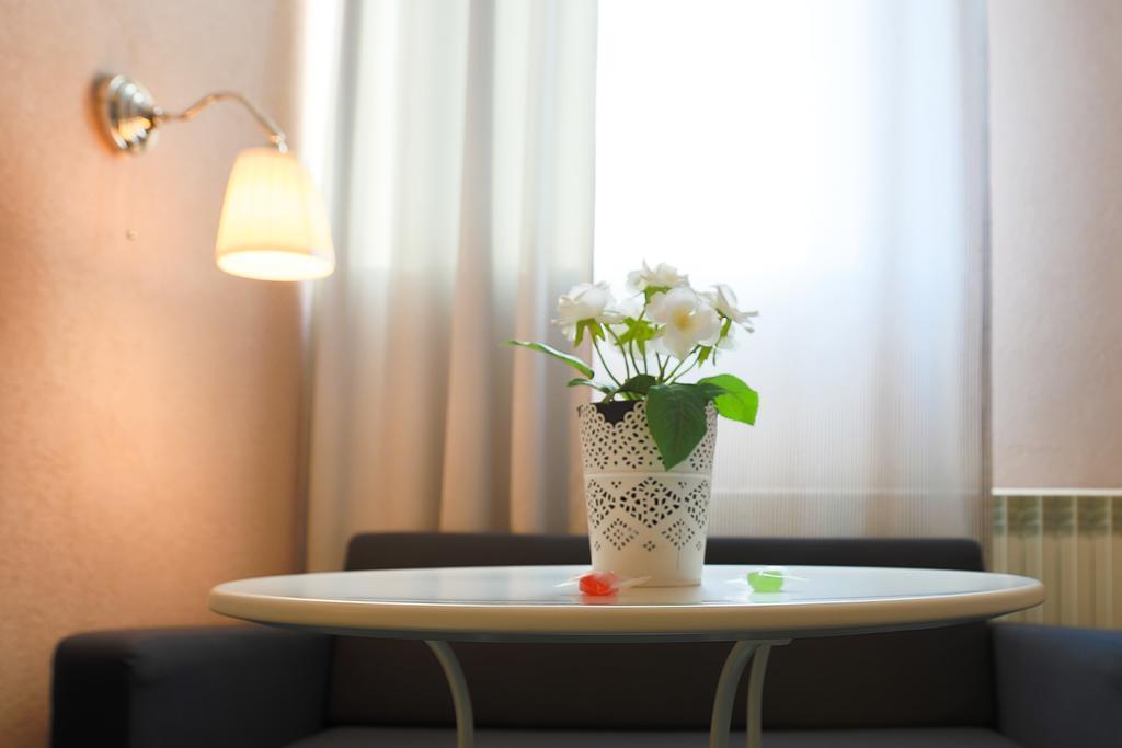 Artmotel & Bistro Haţeg Δωμάτιο φωτογραφία