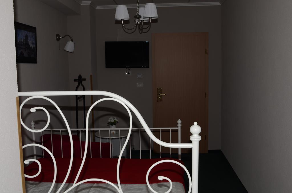 Artmotel & Bistro Haţeg Εξωτερικό φωτογραφία