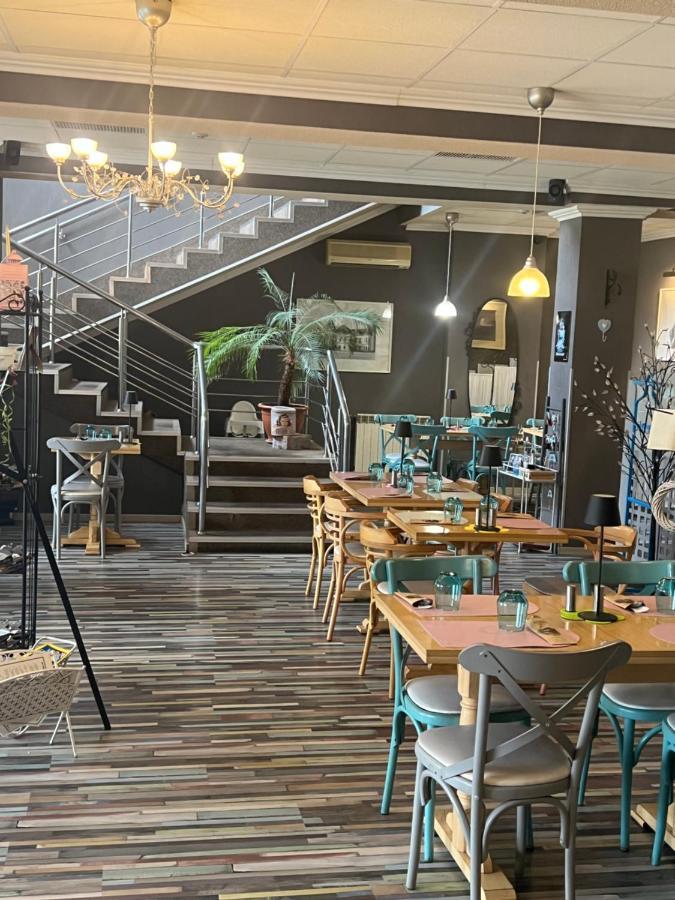 Artmotel & Bistro Haţeg Εξωτερικό φωτογραφία