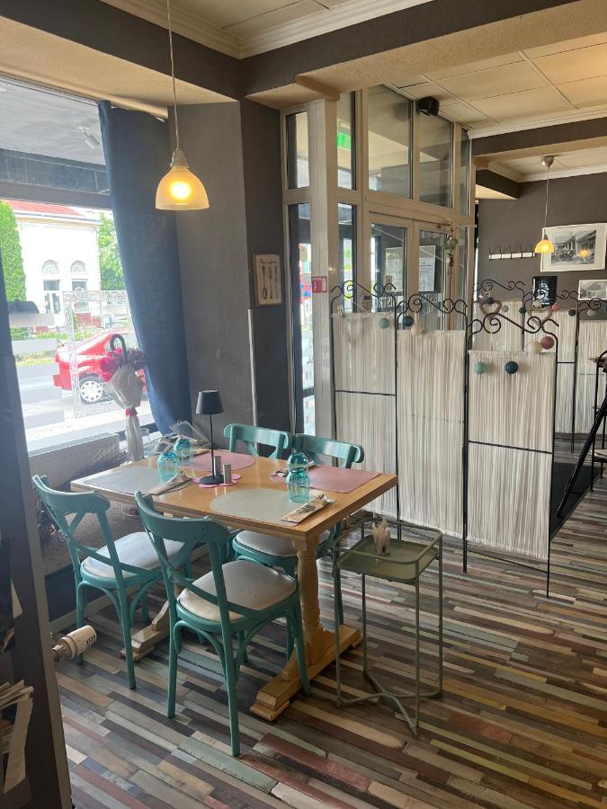 Artmotel & Bistro Haţeg Εξωτερικό φωτογραφία