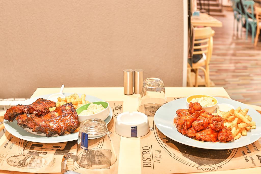 Artmotel & Bistro Haţeg Εξωτερικό φωτογραφία