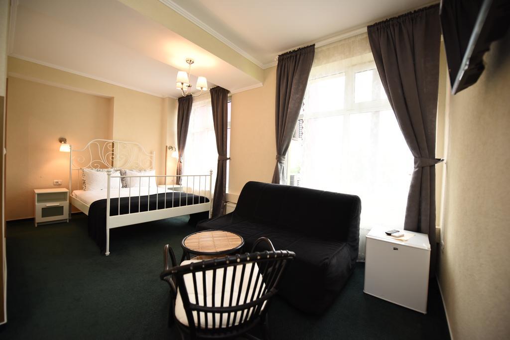 Artmotel & Bistro Haţeg Εξωτερικό φωτογραφία