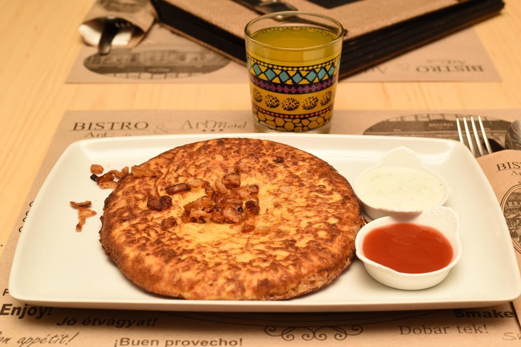 Artmotel & Bistro Haţeg Εξωτερικό φωτογραφία